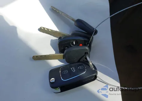 2010 Honda Accord 2.4 Lx from USA, damaged, VIN 1HGCP2F35AA159101